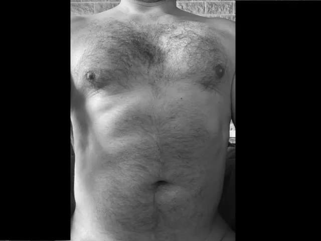 Profil de Souhayl, 24 ans, Plan cul à Ursins (Vaud)