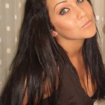 Profil de Naïma, 32 ans, Plan cul à Strada (Grisons)