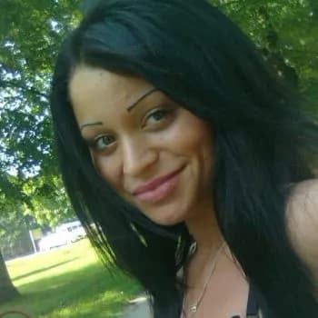 Profil de Linoa, 24 ans, Plan cul à Ladir (Grisons)