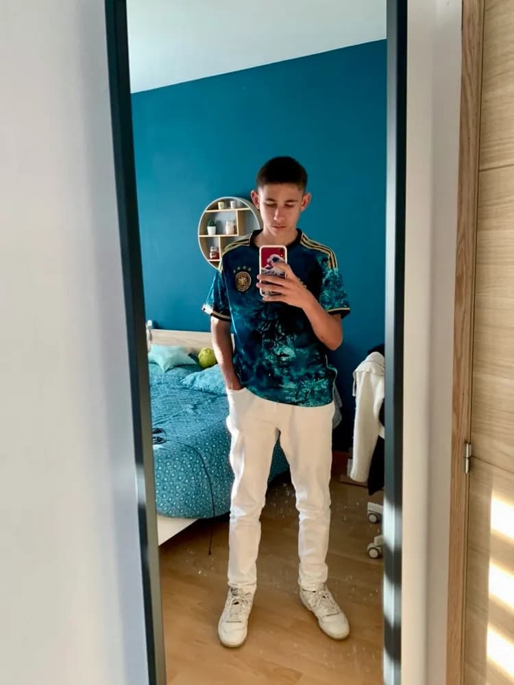 Profil de Louca, 31 ans, Plan cul à Estévenens (Fribourg)