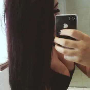 Profil de Angela, 28 ans, Plan cul à Ruschein (Grisons)