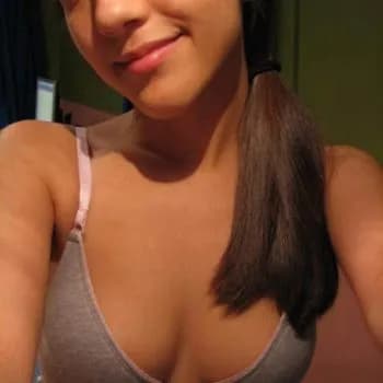 Profil de Charlène, 21 ans, Plan cul à Soulce (Jura)