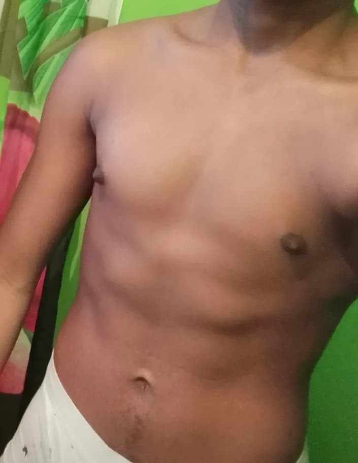 Profil de Méryl, 24 ans, Plan cul à Donat (Grisons)