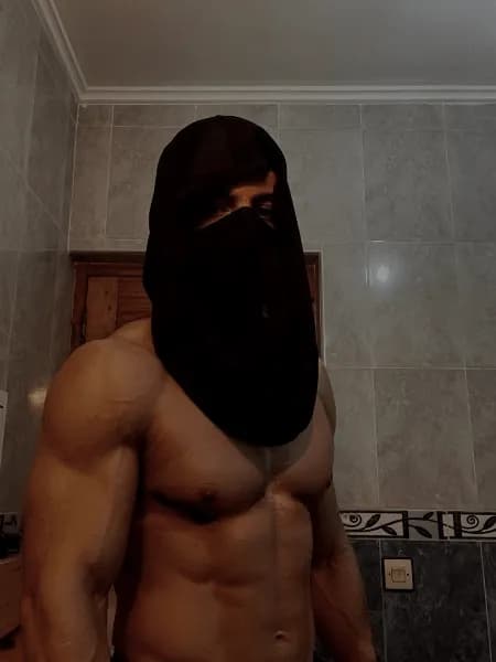 Profil de Damir, 22 ans, Plan cul à Luven (Grisons)