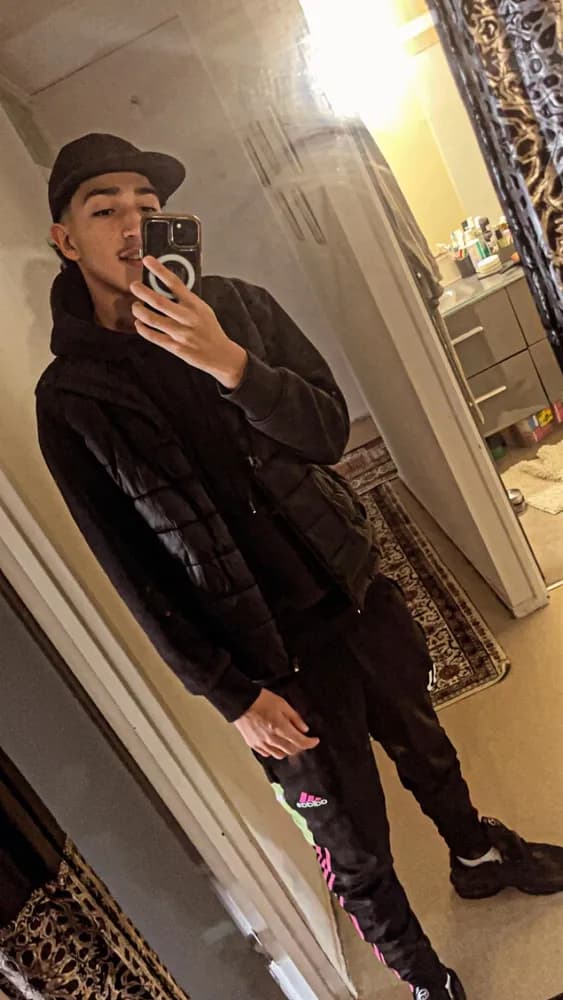 Profil de Anes, 31 ans, Plan cul à Le Brouillet (Neuchâtel)