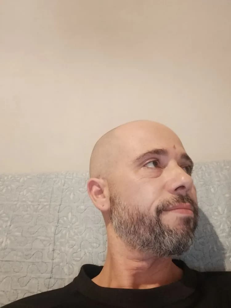 Profil de Nessim, 26 ans, Plan cul à Ferpicloz (Fribourg)
