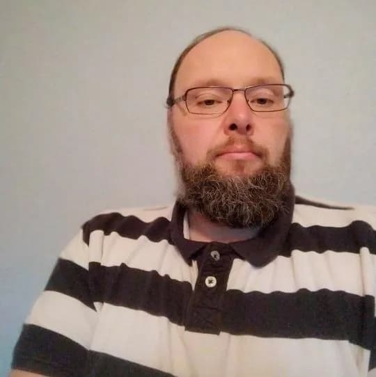 Profil de Aurélien, 33 ans, Plan cul à Oleyres (Fribourg)