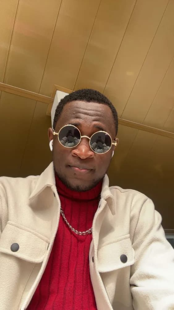 Profil de Cédric, 22 ans, Plan cul à Riom (Grisons)