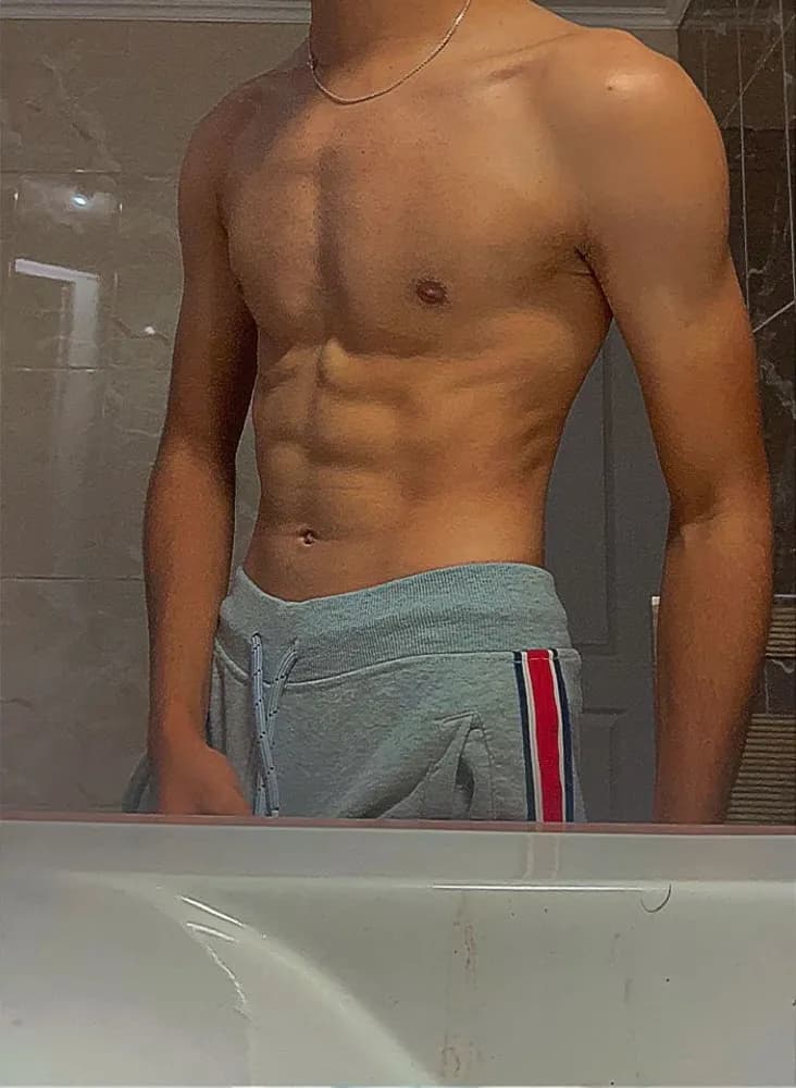 Profil de Layan, 28 ans, Plan cul à Comano (Tessin)