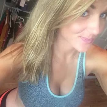 Profil de Célia, 22 ans, Plan cul à Vnà (Grisons)