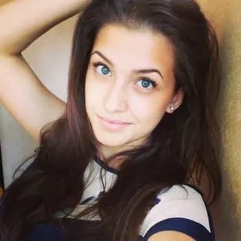 Profil de Neyssa, 33 ans, Plan cul à Thyon (Valais)