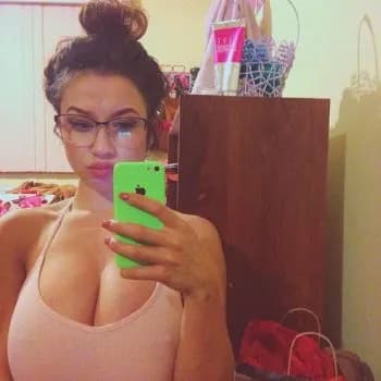 Profil de Lilwenn, 31 ans, Plan cul à Surrein (Grisons)