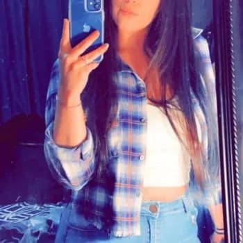 Profil de Noura, 21 ans, Plan cul à Binn (Valais)