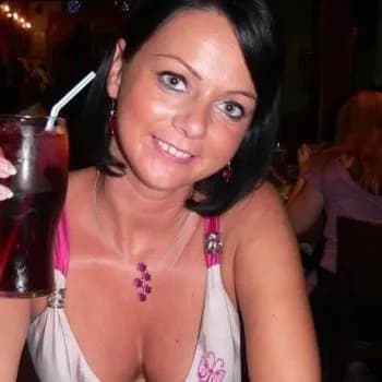 Profil de Lina, 27 ans, Plan cul à Gruben (Valais)