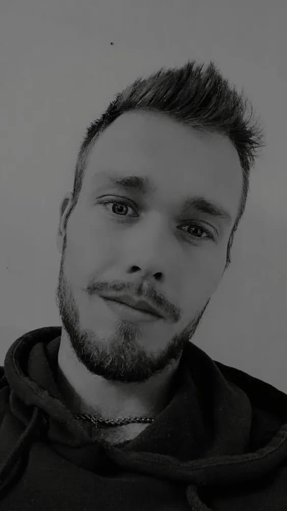 Profil de Paco, 33 ans, Plan cul à Corsier-sur-Vevey (Vaud)