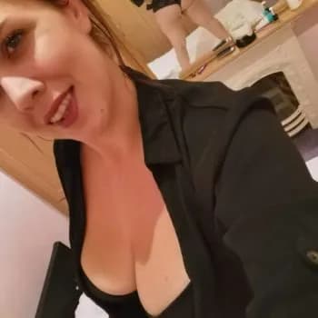 Profil de Faustine, 27 ans, Plan cul à Lindau (Zurich)