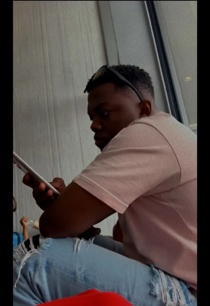 Profil de Hélie, 33 ans, Plan cul à Bassecourt (Jura)