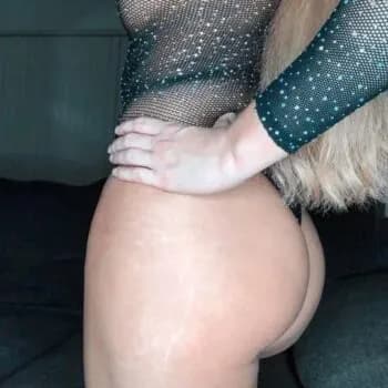 Profil de Naomi, 22 ans, Plan cul à Stels (Grisons)